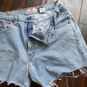 Levi’s High Waisted Shorts Relaxed Fit 540